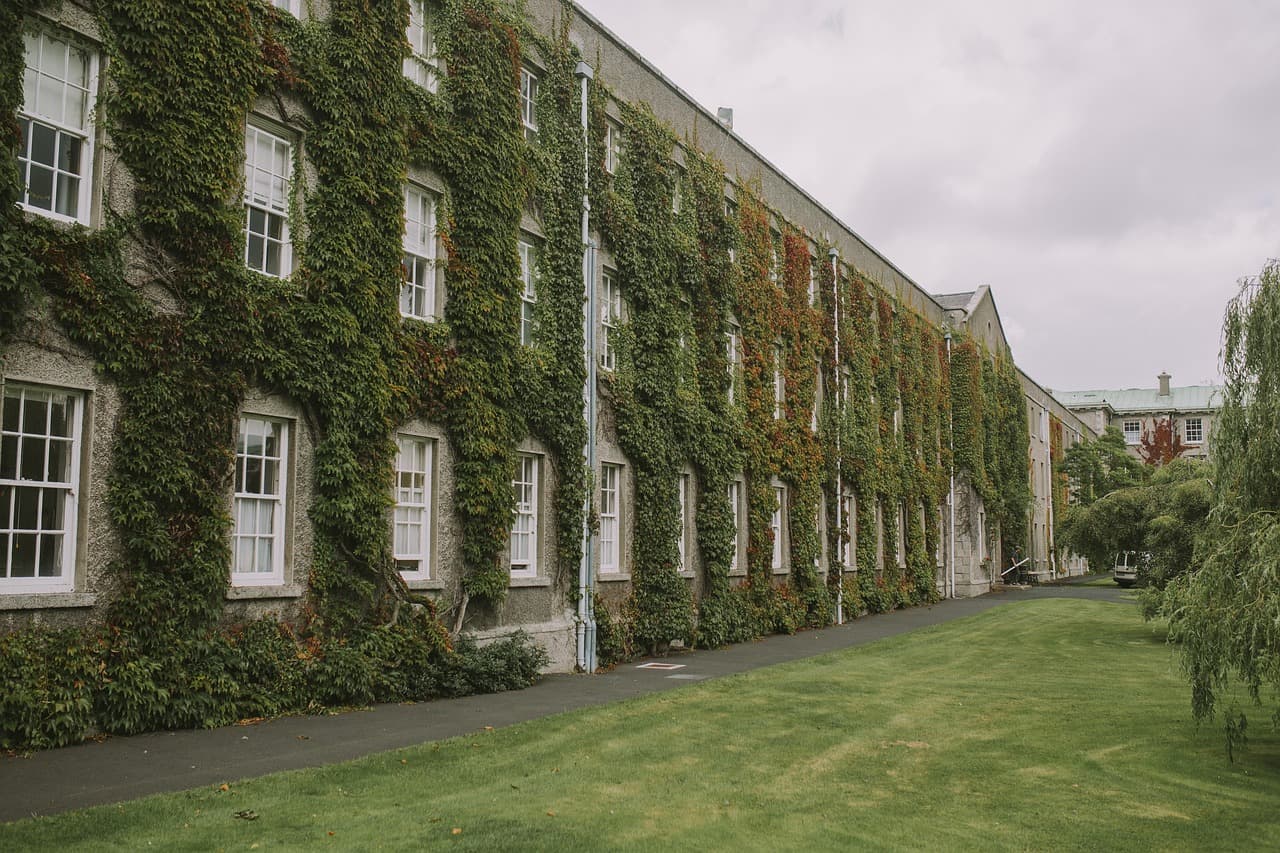 CONTEXUS Smart Campus Platform — integrated IoT operations and sustainability management for universities